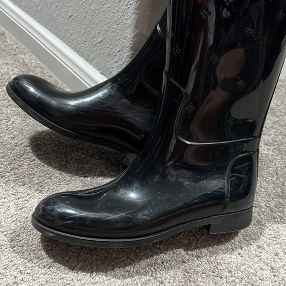 Louis Vuitton Rain Boots - Picture 3 of 4